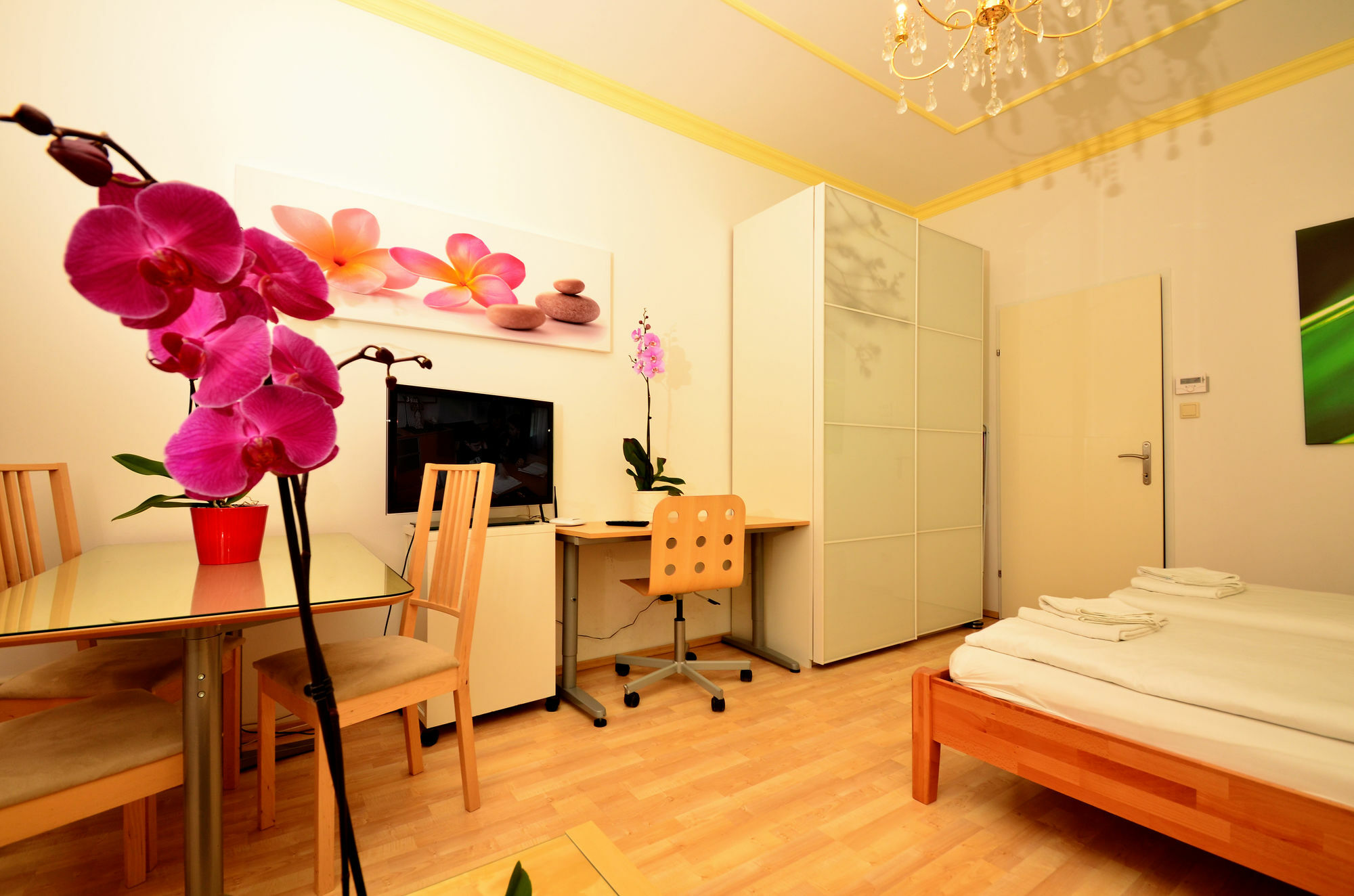 Ajo - Messe Flat - Self-check-in Hotel de apartamente 3*