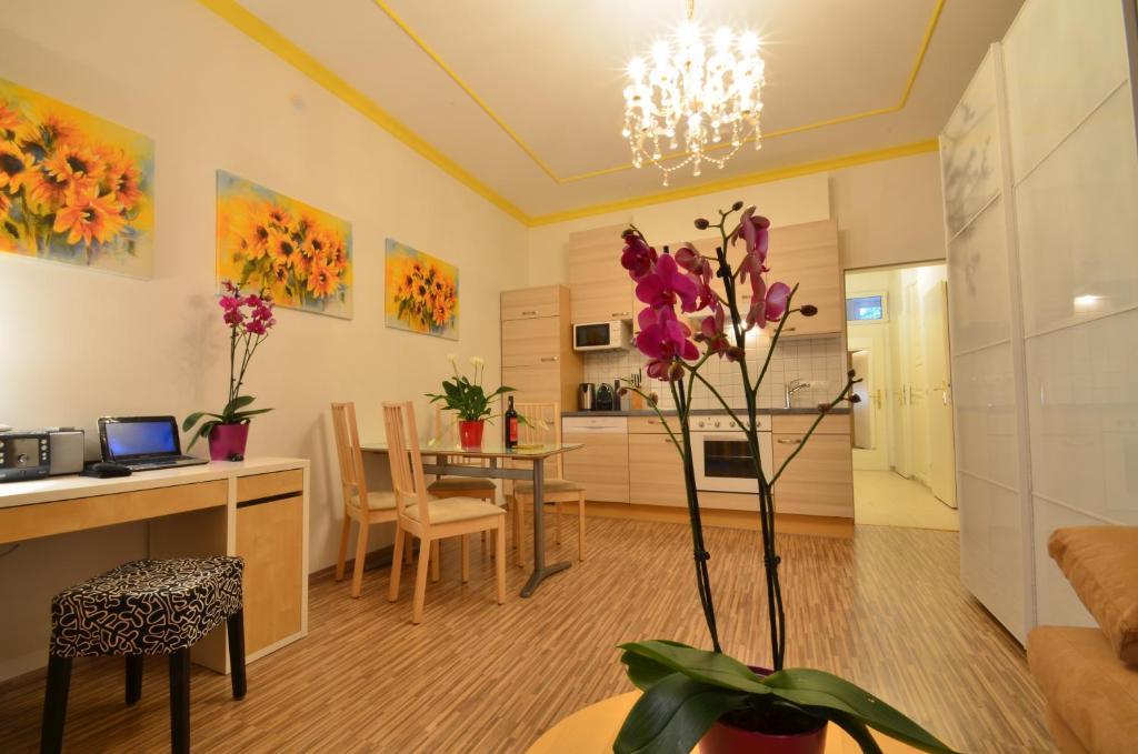Ajo - Messe Flat - Self-check-in Appart hôtel 3*